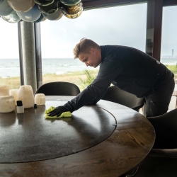 flytterengøring af bordplade