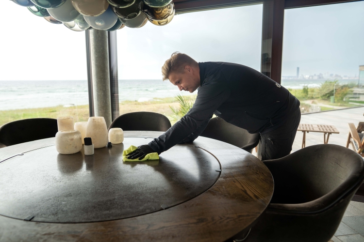 flytterengøring af bordplade