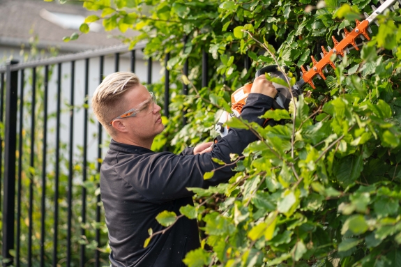 haveservice af rengøringsfirma